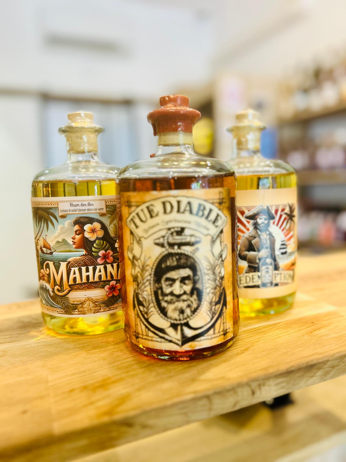 Liqueurs, rhums, gins, verveines, belle gamme de spiritueux chez Glouglou